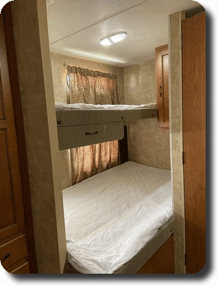 b4 bunk beds