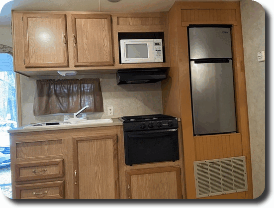 b59 kitchen view1