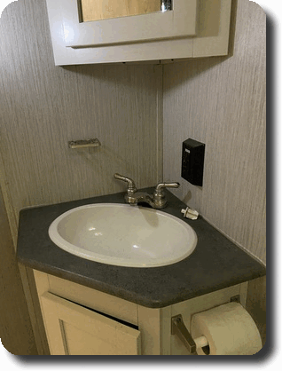 b9 bathroom sink