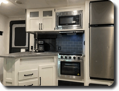 b9 full kitchen
