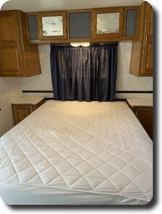 B1B QUEEN BED